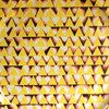Geel patroon, 2011, porselein, onderglazuur, 75x75 cm © Robin Vermeersch