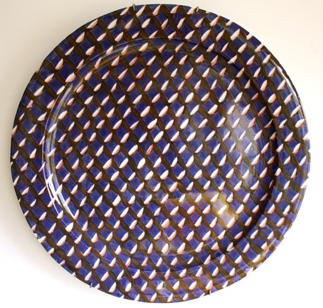 Bleu scale, 2011, porcelain, underglaze, 75x75 cm © Robin Vermeersch